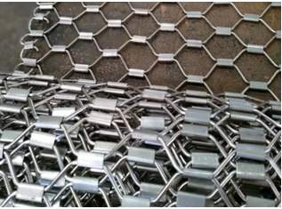 Hex mesh belt supplied by Kgolo Industrial Supplies